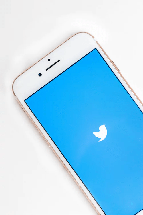 twitter min